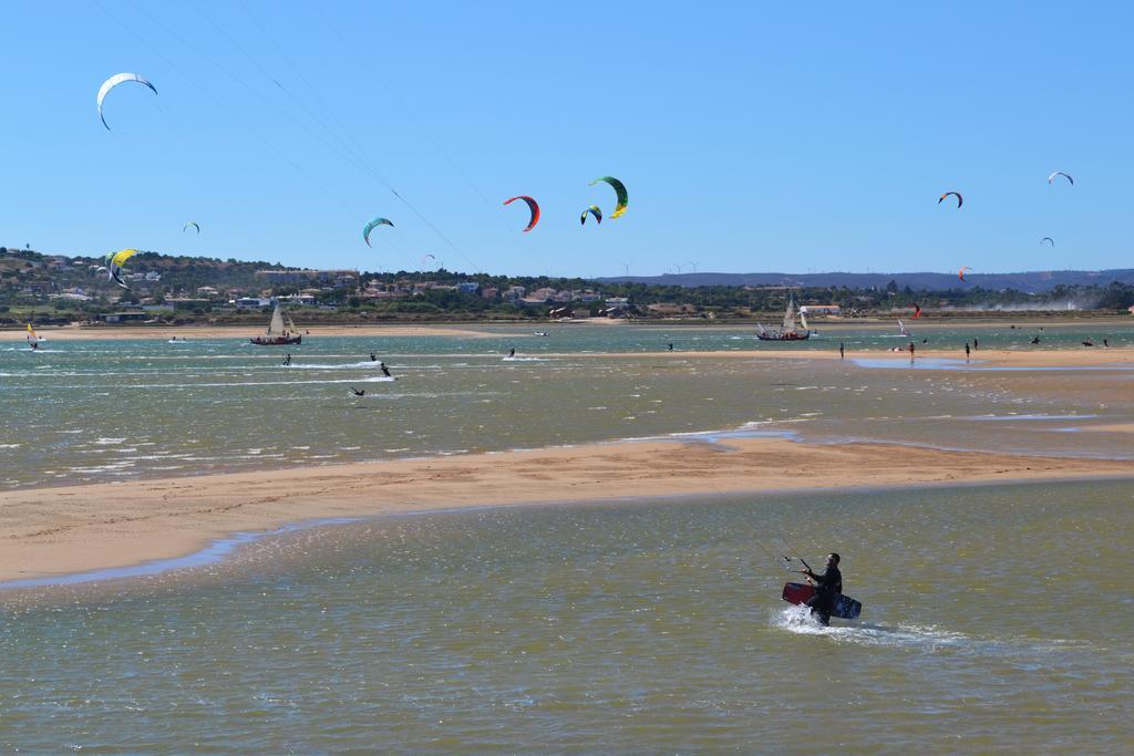 Ria Hostel Alvor Portimão Exteriör bild