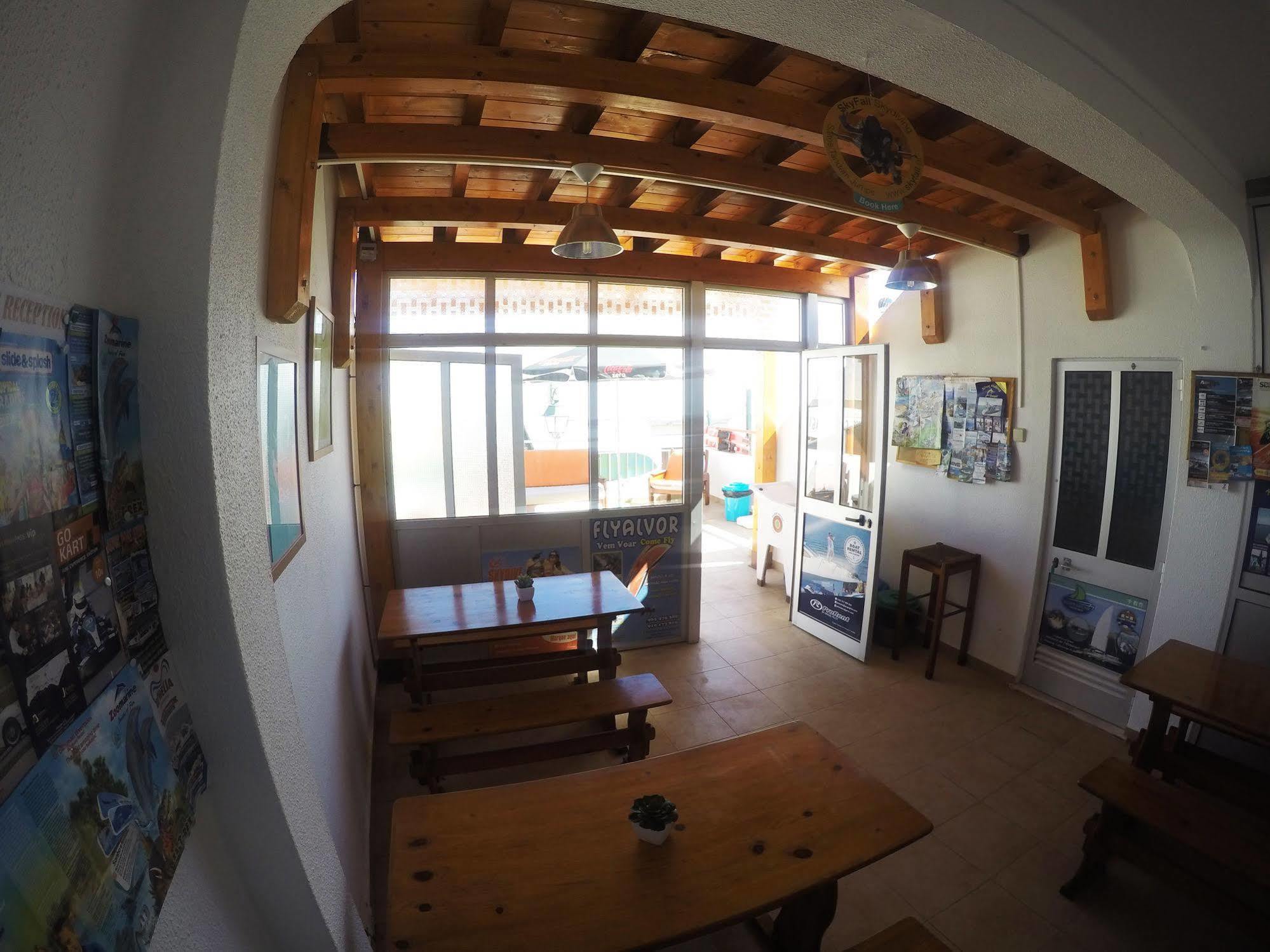 Ria Hostel Alvor Portimão Exteriör bild