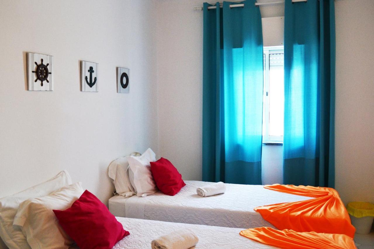 Ria Hostel Alvor Portimão Exteriör bild